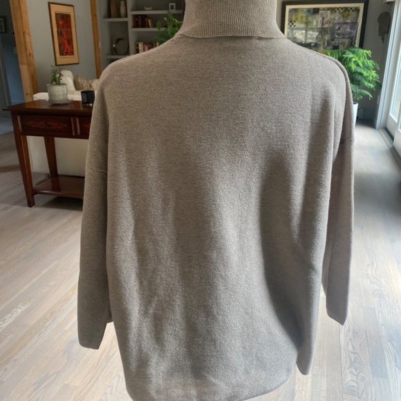 Turtle Neck Sweater - Picture 5 of 7
